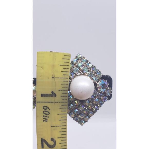 Vintage AB Aurora Borealis Rhinestone Clip On Earrings Faux Pearl Center 50s 60s - Picture 12 of 13